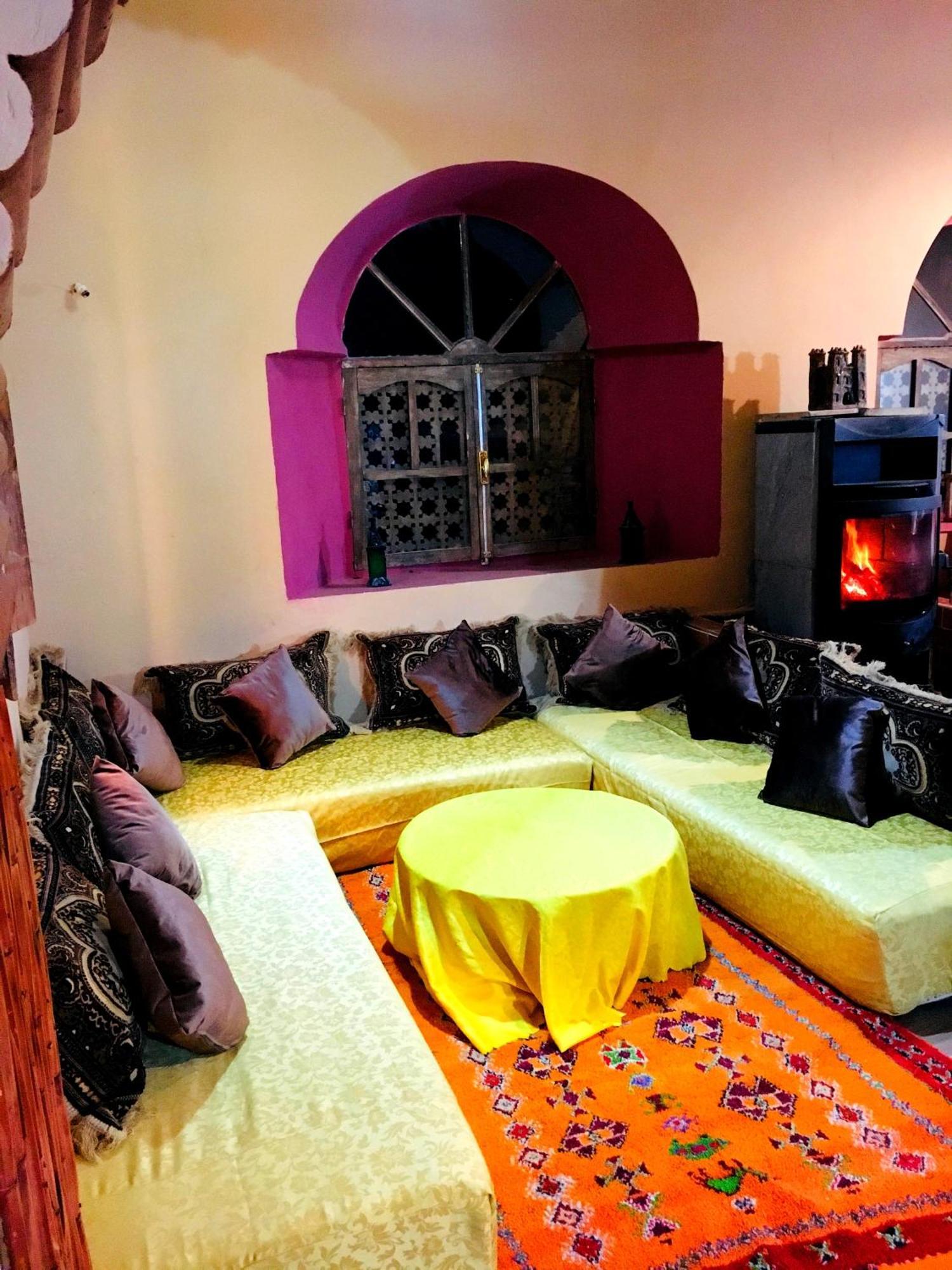 Отель Kasbah Tiriguioute Скура Экстерьер фото